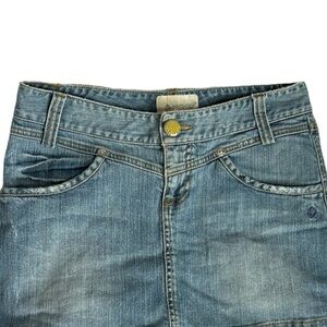 Reef size 28 denim mini skirt
